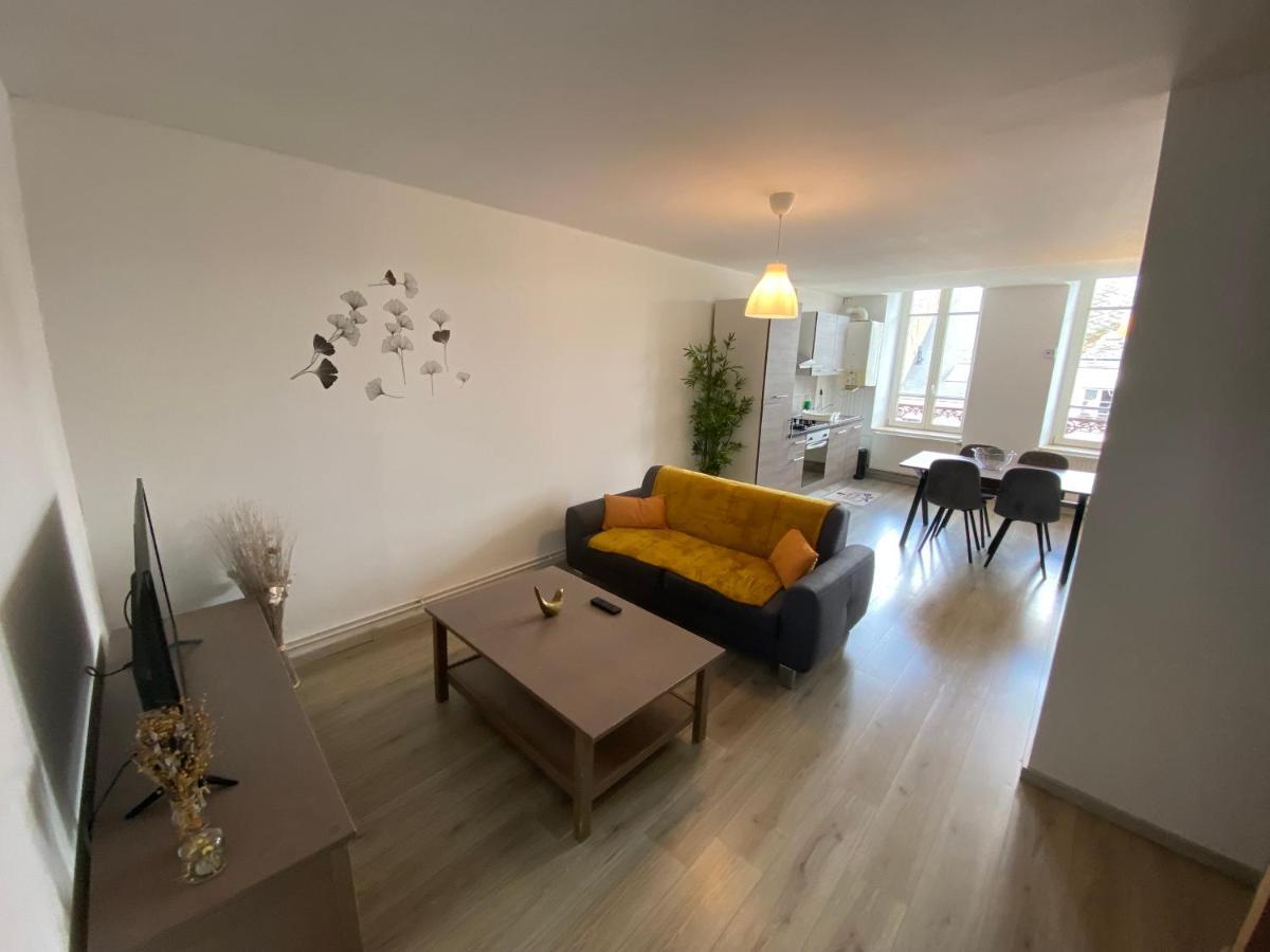 Joli Appartement Avec Parking Gratuit Sur Place Givet Exterior photo